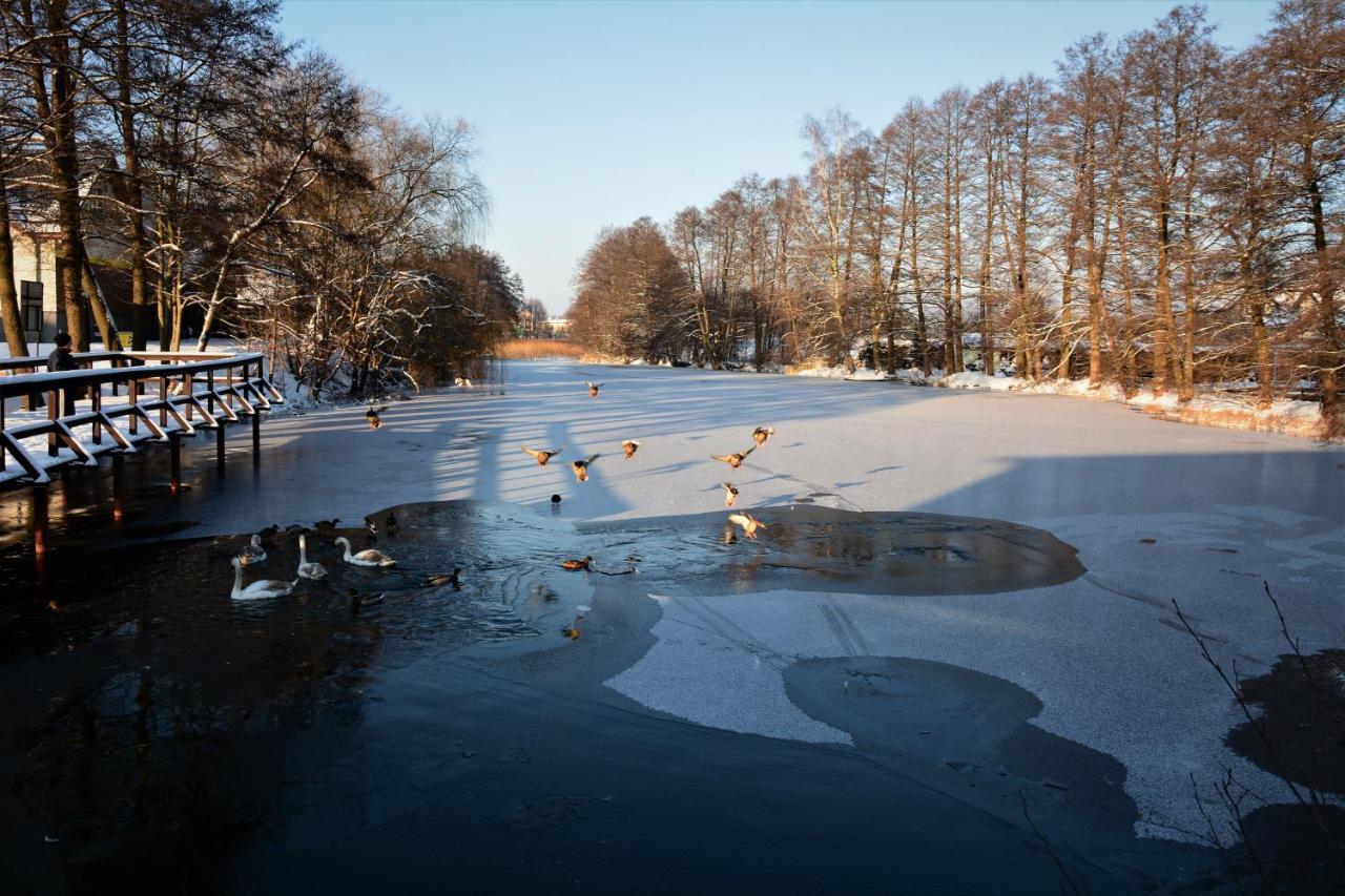 Baza Lipusz Villa Buitenkant foto