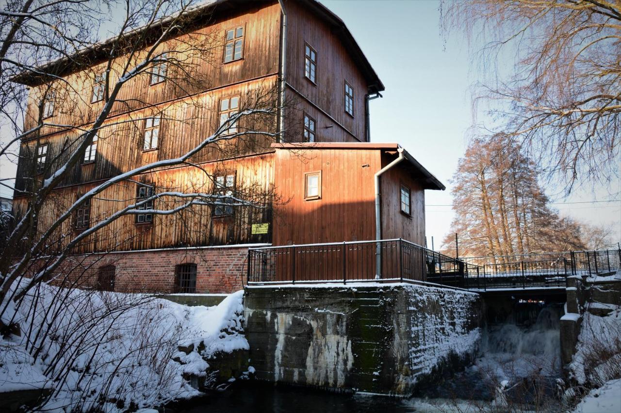 Baza Lipusz Villa Buitenkant foto